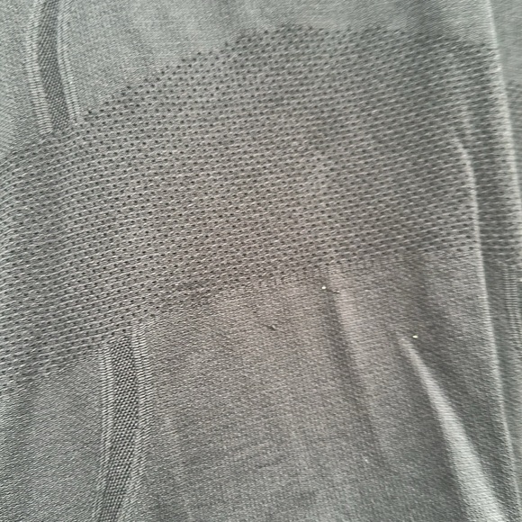 Lululemon Swiftly Tech Black Tank Top size 6 - Picture 3 of 5